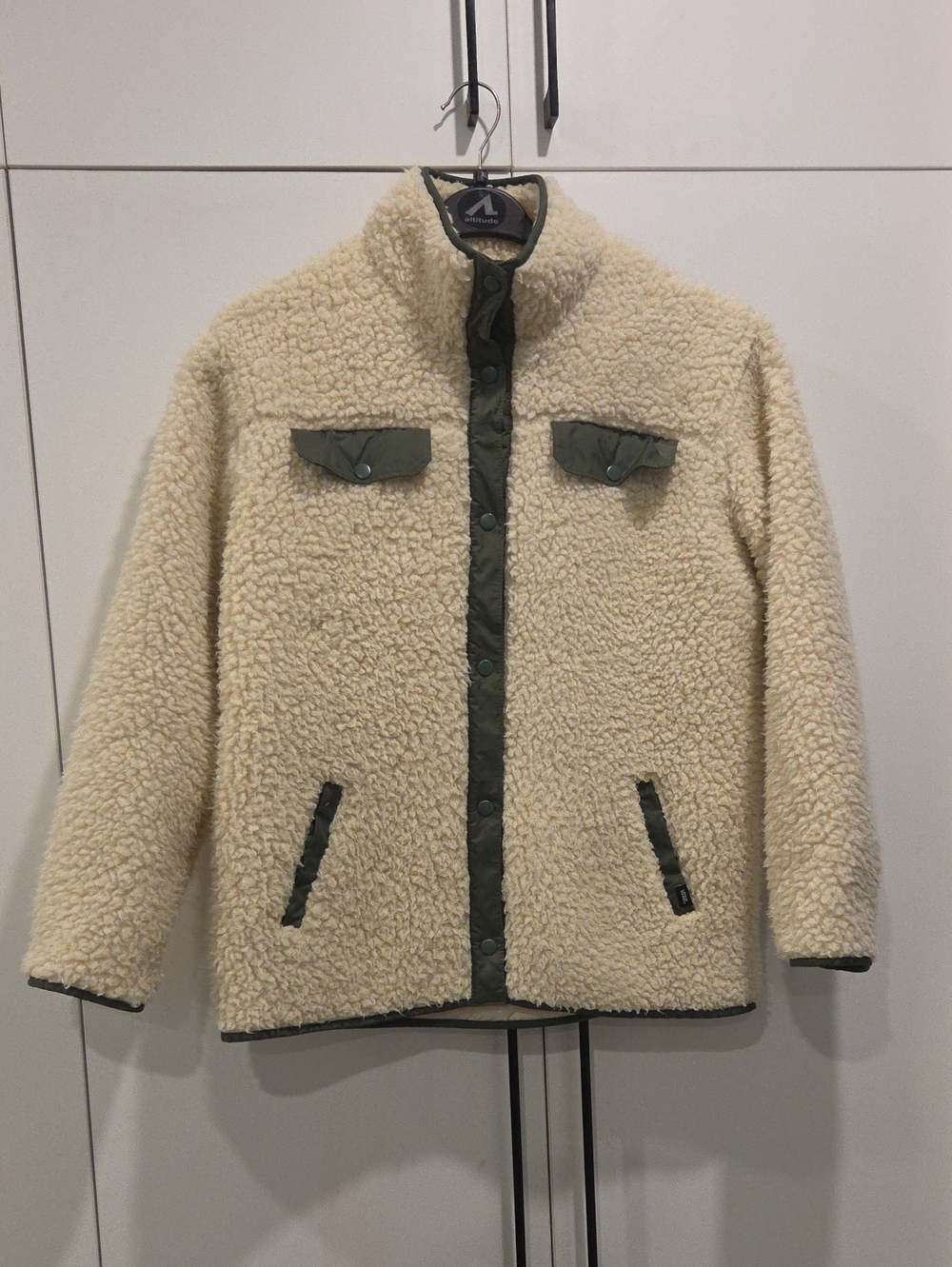 Vans Cream Sherpa Jacket with Olive Trim Accents